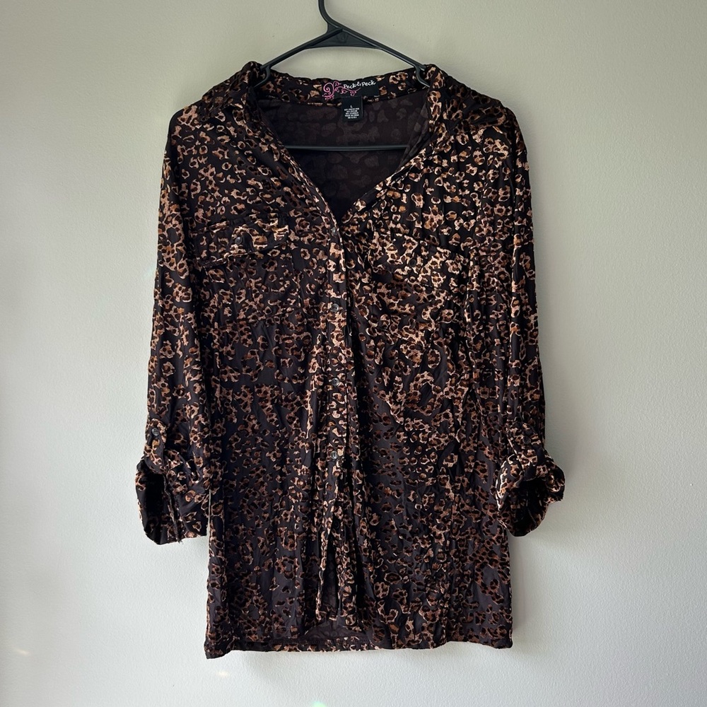 Peck & Peck button down cheetah print top
